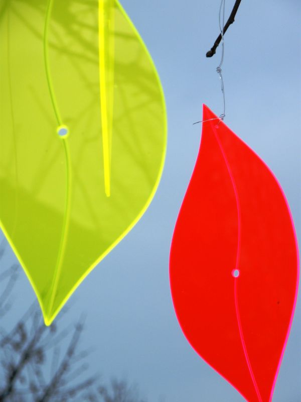 Sonnenfänger Blatt  25cm - Leuchtstark in Gelb, Grün oder Rot