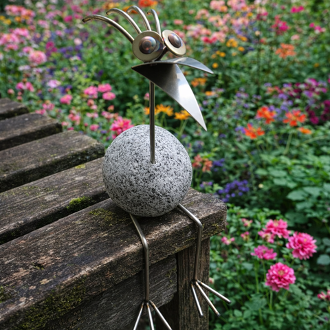 Steinvogel Kantenhocker aus Granit und Edelstahl Naturstein Deko