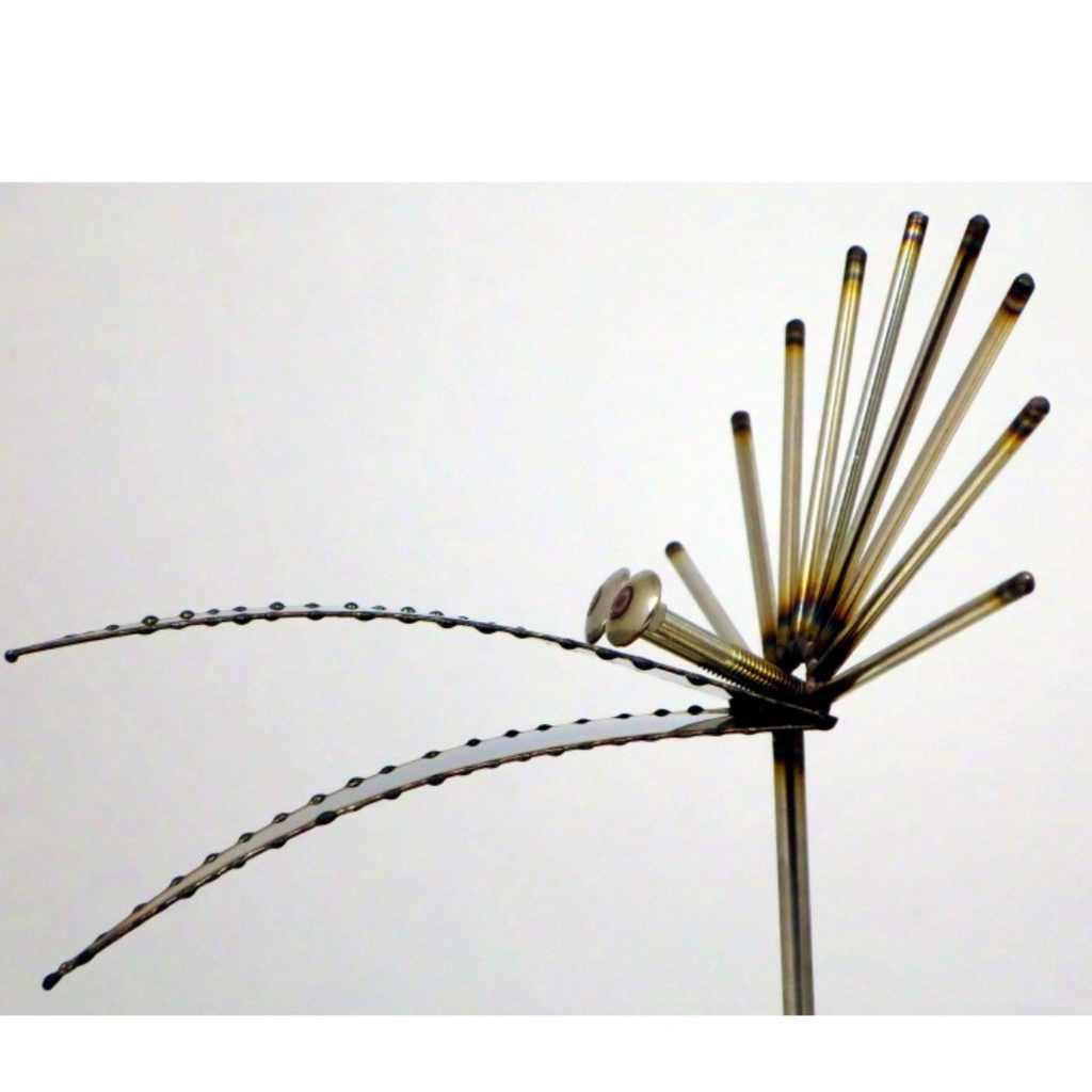 Steinvogel aus Granit und Edelstahl ca. 65 cm – Design Gartendeko