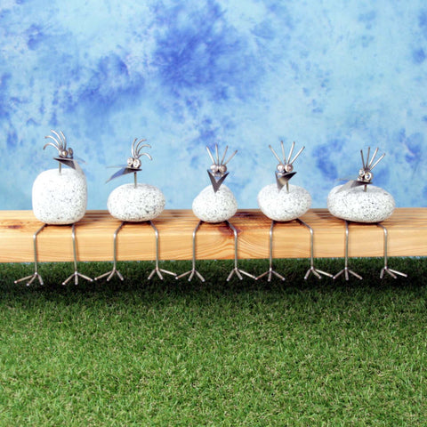 Steinvogel Kantenhocker aus Granit und Edelstahl Naturstein Deko