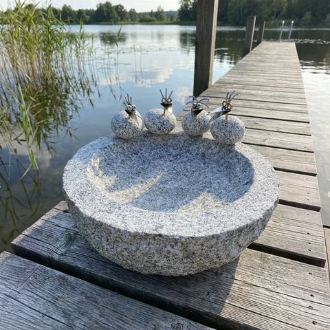 Vogelbad Granit rund ca. 34 cm mit 4 Steinvögeln Granit und Edelstahl