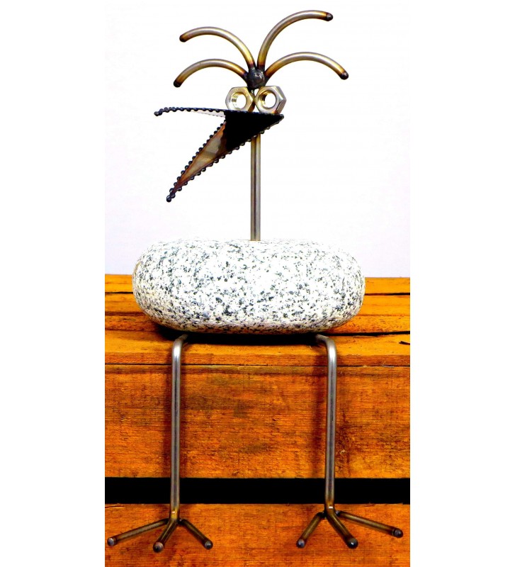 Kantenhocker Steinvogel ca. 30 cm Naturstein Granit und Edelstahl  Gartendeko