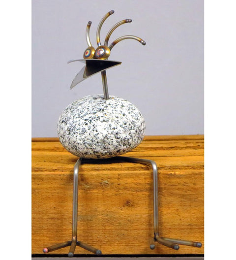 Steinvogel Kantenhocker aus Granit und Edelstahl kurzer Hals Naturstein Deko