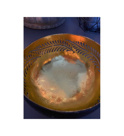 Schale aus Kokosnuss ca. 14 cm Durchmesser schwarz/Goldfarben