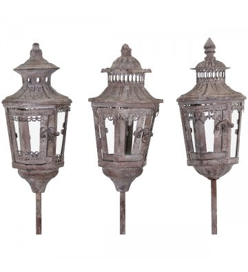 Laternenwindlicht aus Metall mit Stab 12x12x125cm