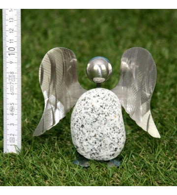 Engel ca. 10cm hoch aus Granit und Edelstahl