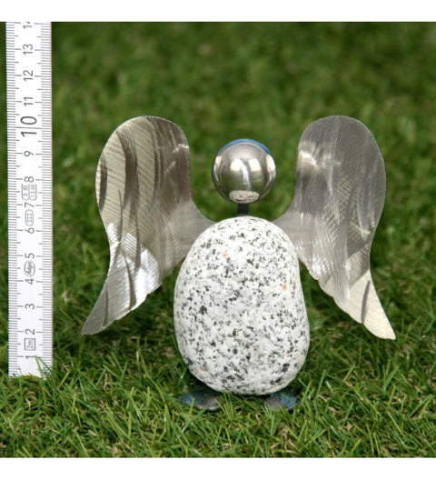 Engel ca. 10cm hoch aus Granit und Edelstahl