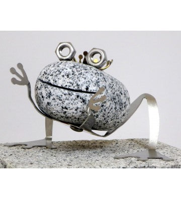 Steintier Frosch Kiss me aus Granit und Edelstahl