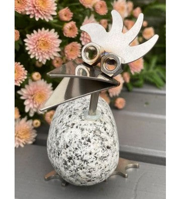 Steinvogel Küken aus Granit und Edelstahl Naturstein Deko