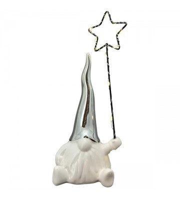 XMAS Wichtel Santa aus Keramik mit LED Stern ca. 9x8x23 cm, inkl. 2 x LR44 Batterien