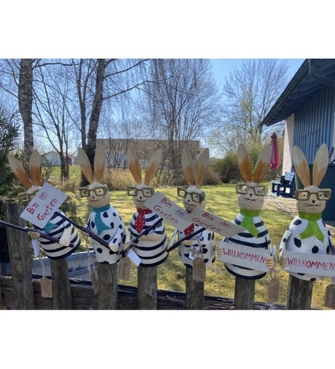 Zaunhocker Hase aus Metall mit Brille & Schild ca. 27 cm zur Wahl